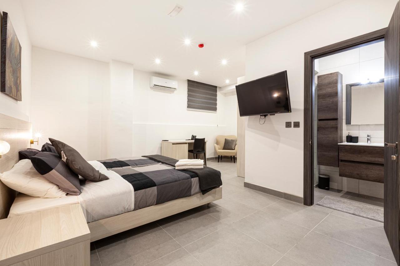 Charming,Comfortable And Centrally Located Group Accomodation Gżira Kültér fotó